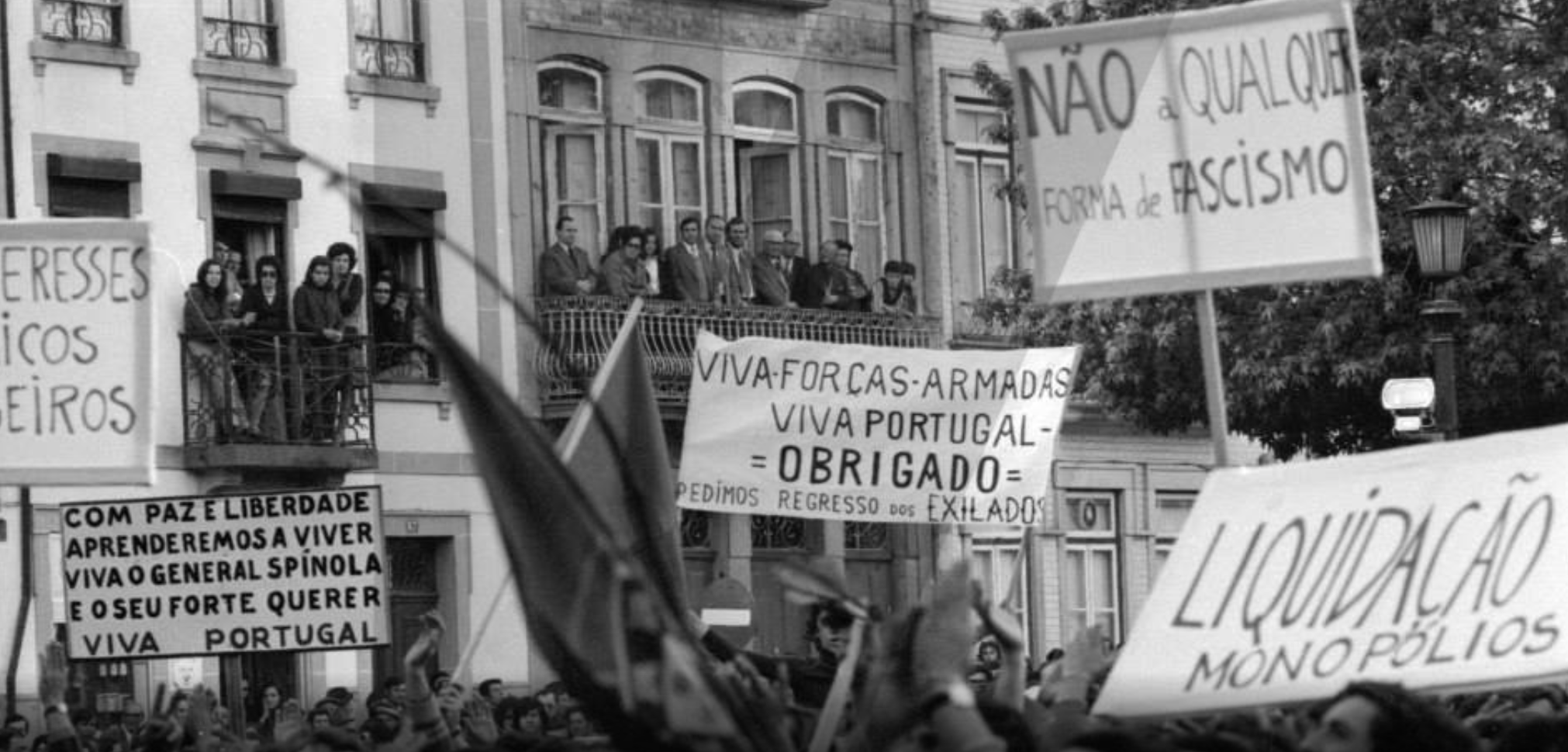 "Braga 25 de Abril. Quando o clero de Braga escondeu bombistas no telhado do seminário"