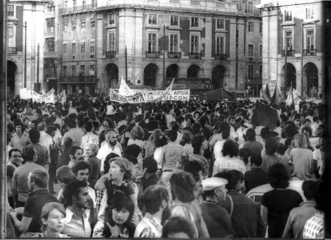 Manifestações em 21 de agosto de 1975