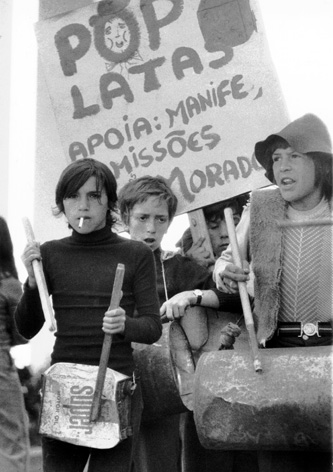 Manifestação contra a lei das ocupações, 17 de maio e 1975 (5)