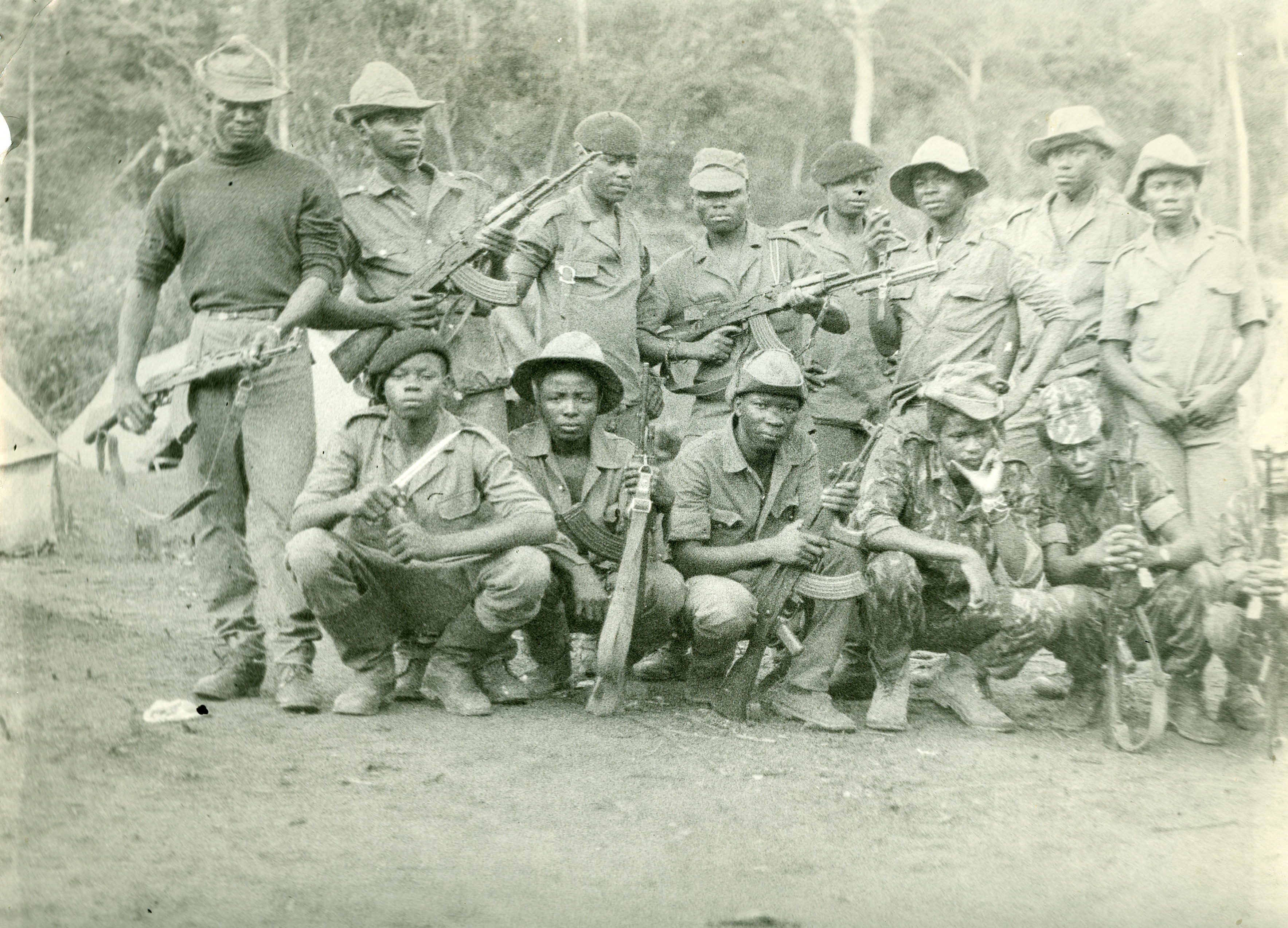 Guerrilheiros do Movimento Popular de Libertação de Angola (MPLA) (1974)