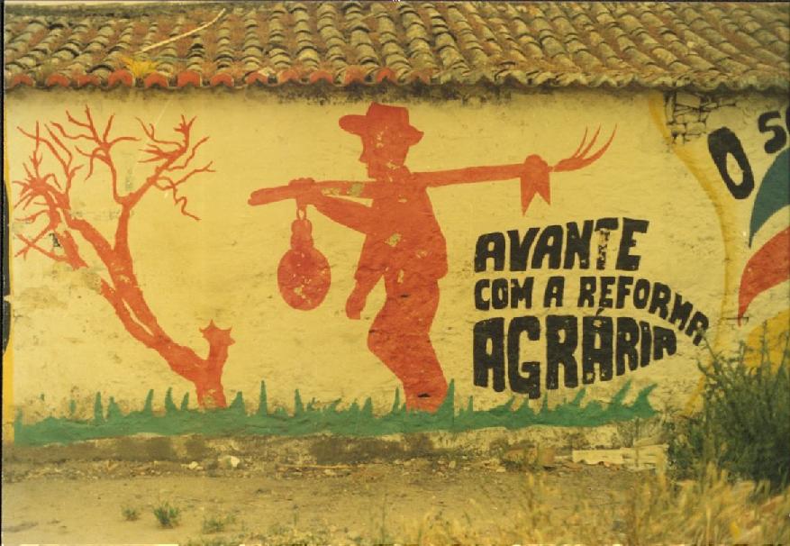 "Avante com a Reforma Agrária"