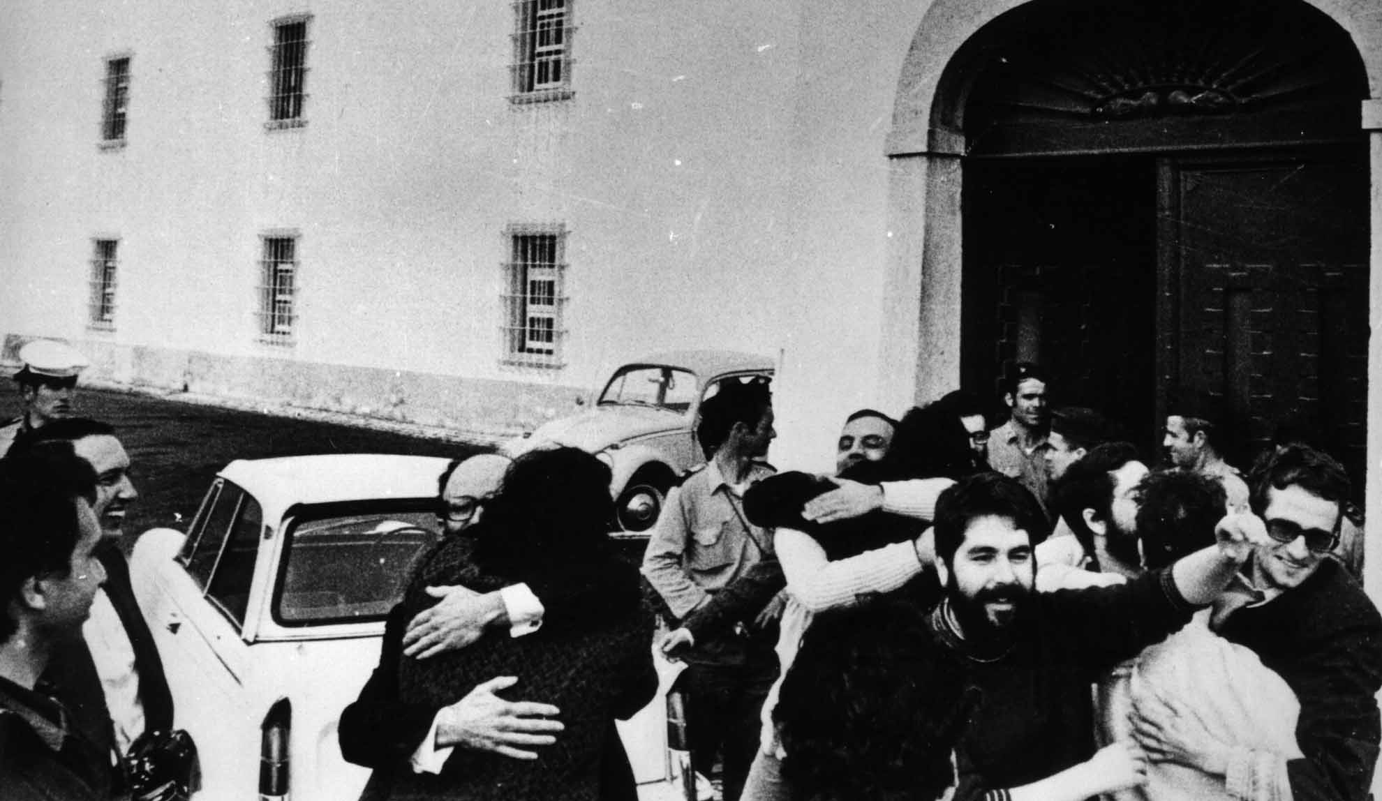 Libertação dos presos políticos de Caxias em 27 de abril de 1974