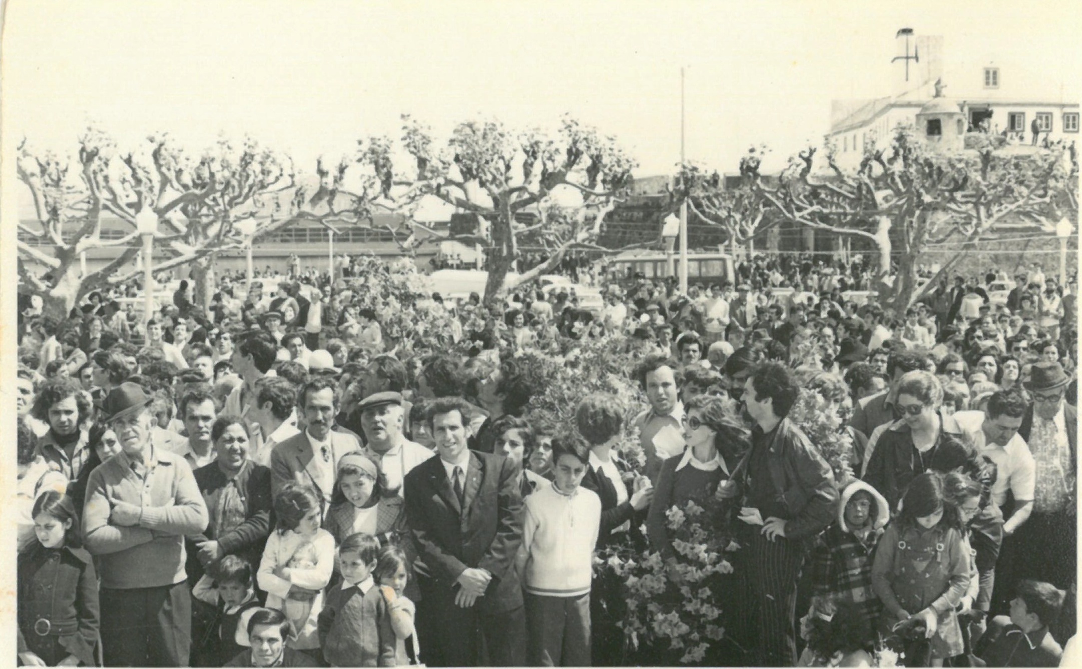 Manifestação 1º de Maio de 1974/Ilha Terceira, Açores (12)