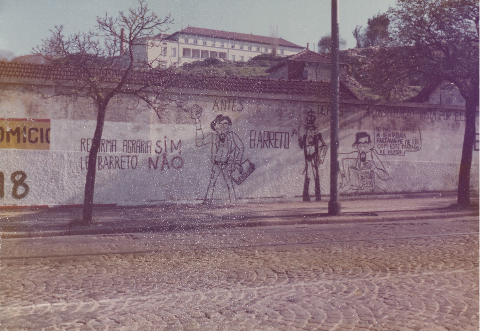 Mural no Porto contra a Lei Barreto (2)